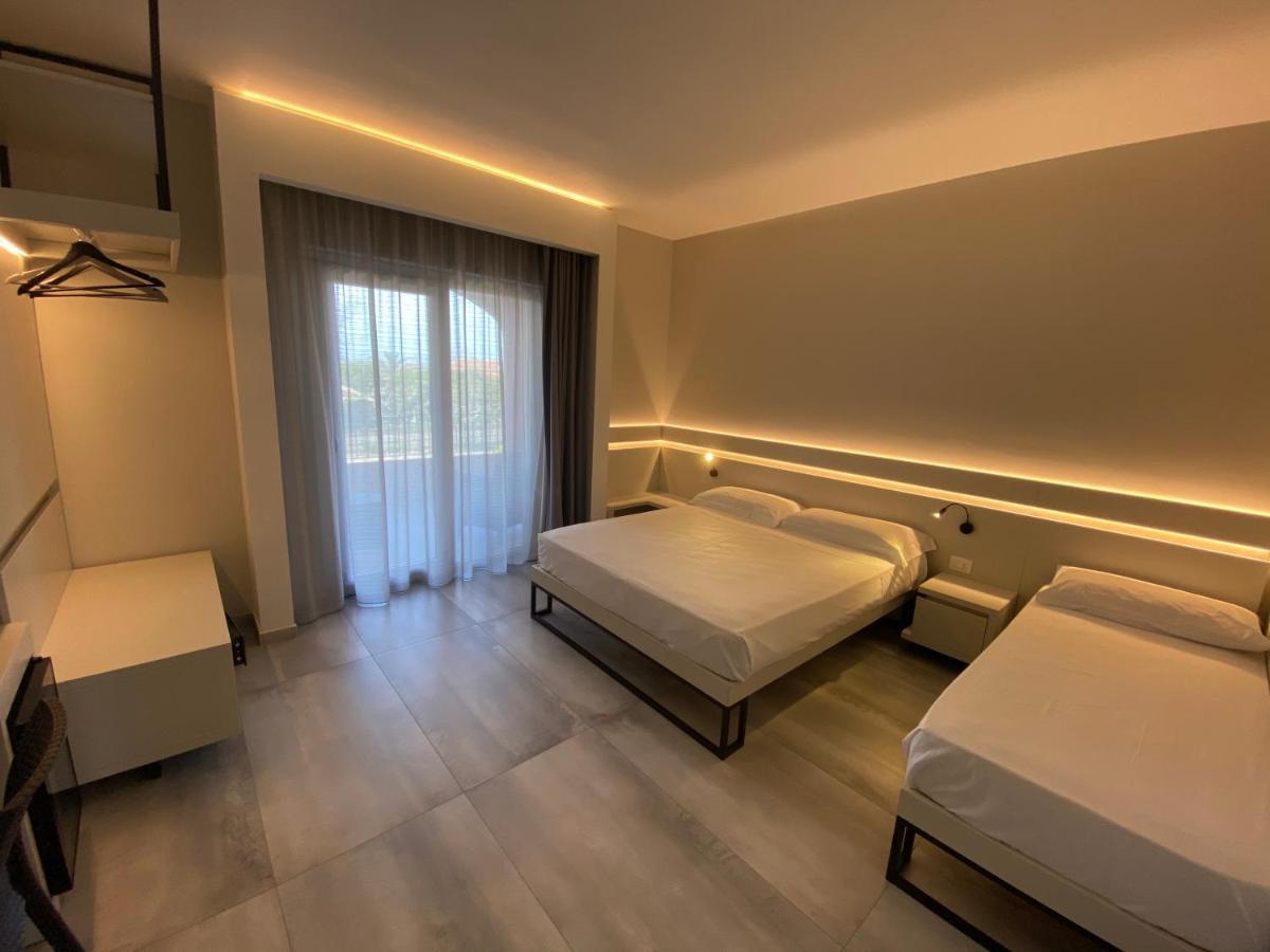 Gabriel Holidays Tropea Bagian luar foto
