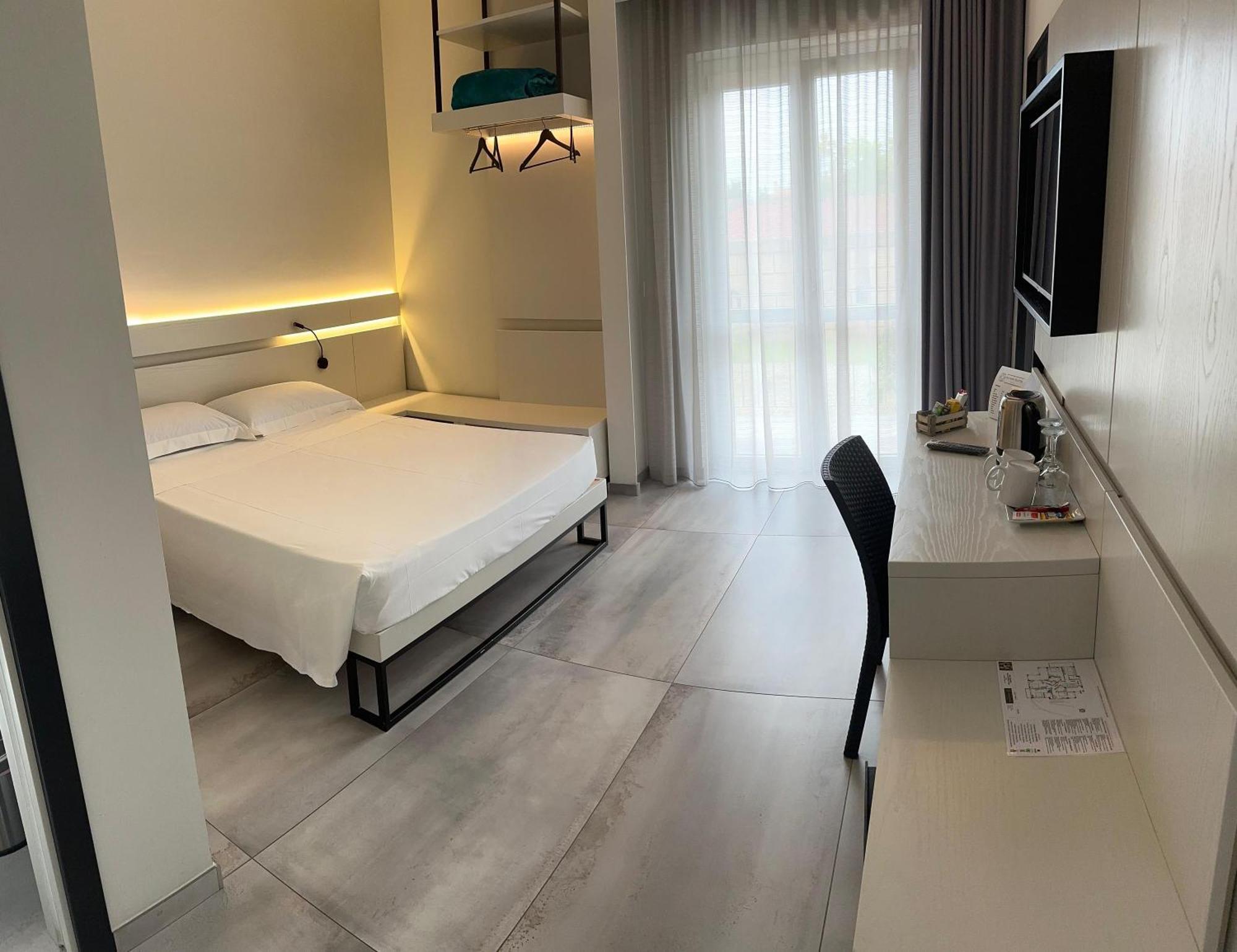 Gabriel Holidays Tropea Bagian luar foto